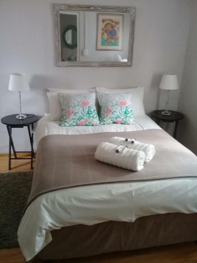 Carmel Villa B&B Or Self-Catering Calvinia Экстерьер фото