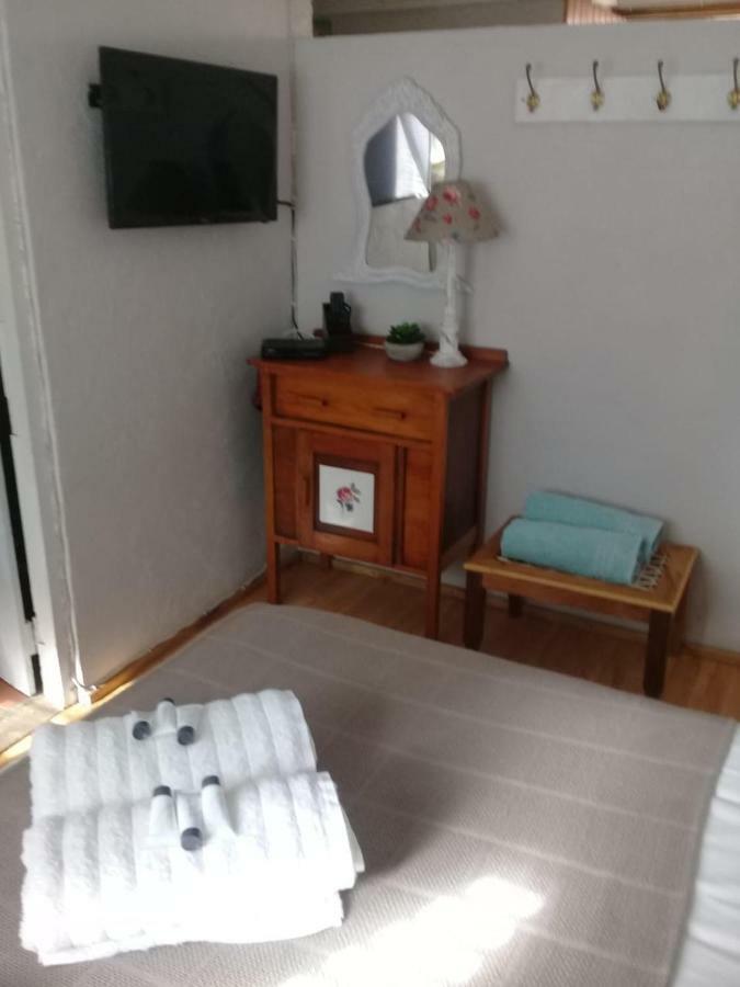 Carmel Villa B&B Or Self-Catering Calvinia Экстерьер фото