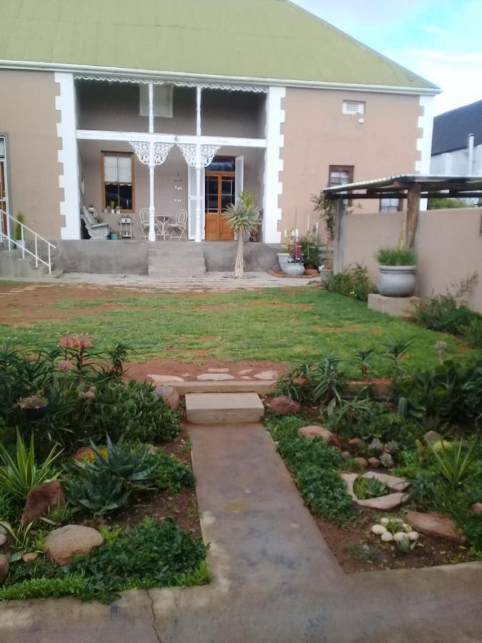 Carmel Villa B&B Or Self-Catering Calvinia Экстерьер фото